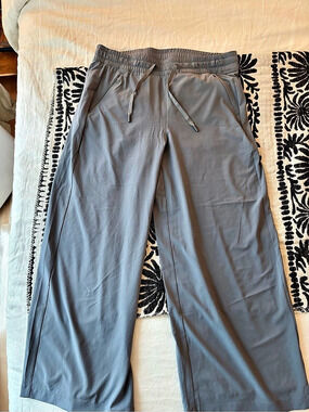 Eddie Bauer Gray Jogger Pants - Size Small